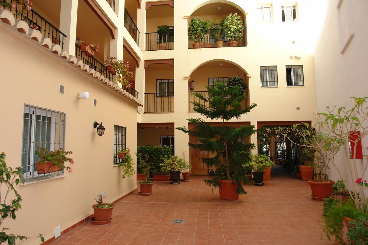 Carabeo 2000 2.3 Apartman Nerja Kültér fotó