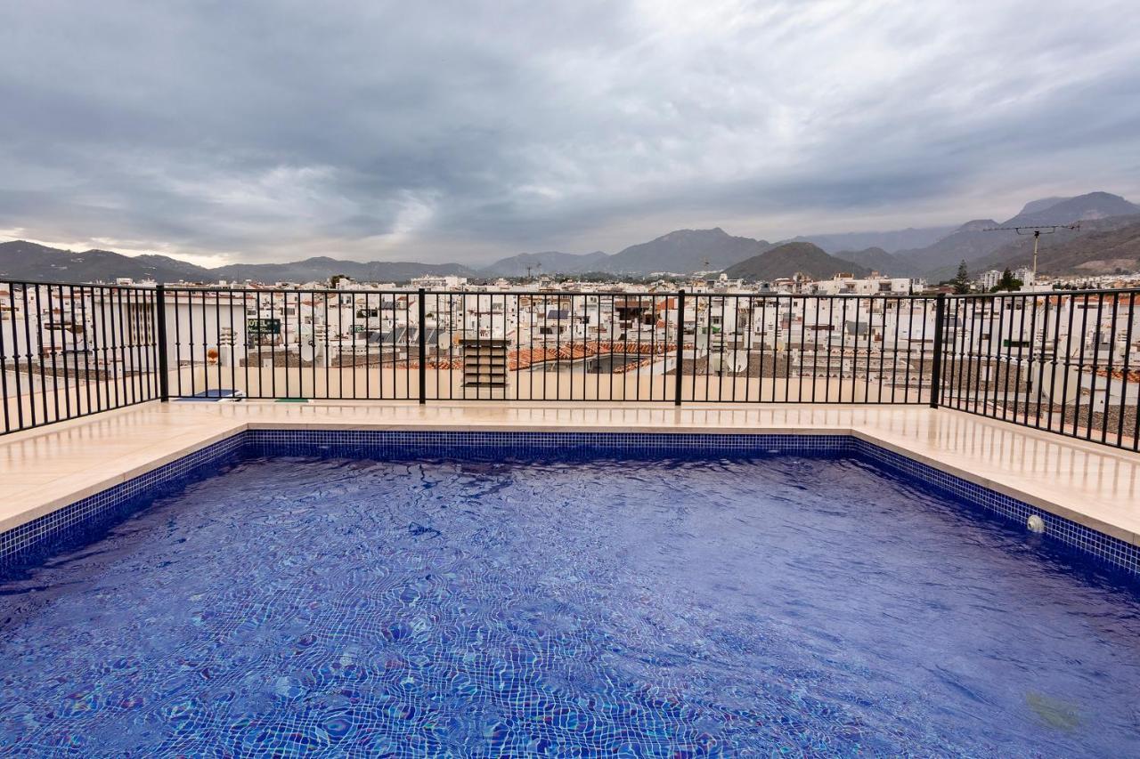 Carabeo 2000 2.3 Apartman Nerja Kültér fotó